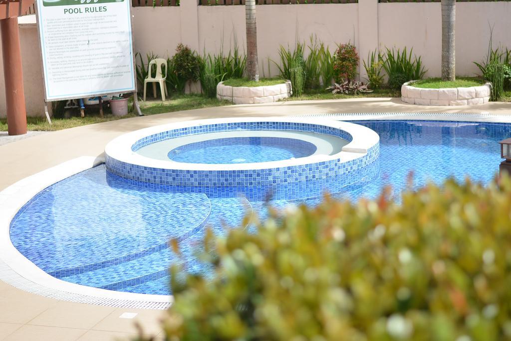 Casa De Miguelitos Hotel Tagaytay City Exterior photo