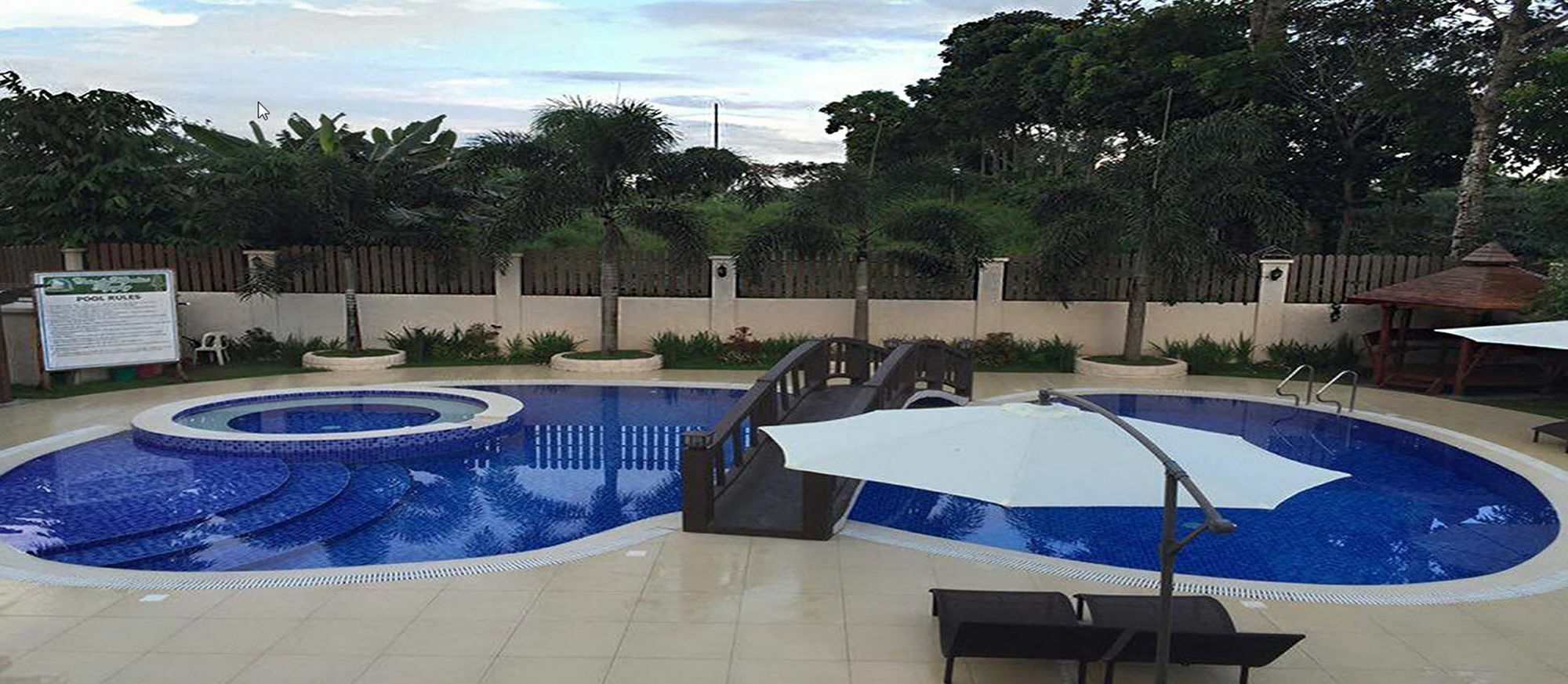 Casa De Miguelitos Hotel Tagaytay City Exterior photo